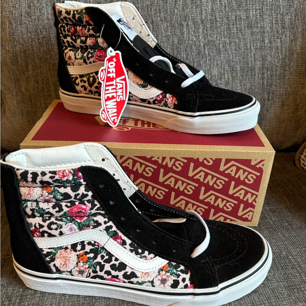 **SOLD*** Vans Black and Floral High-Tops